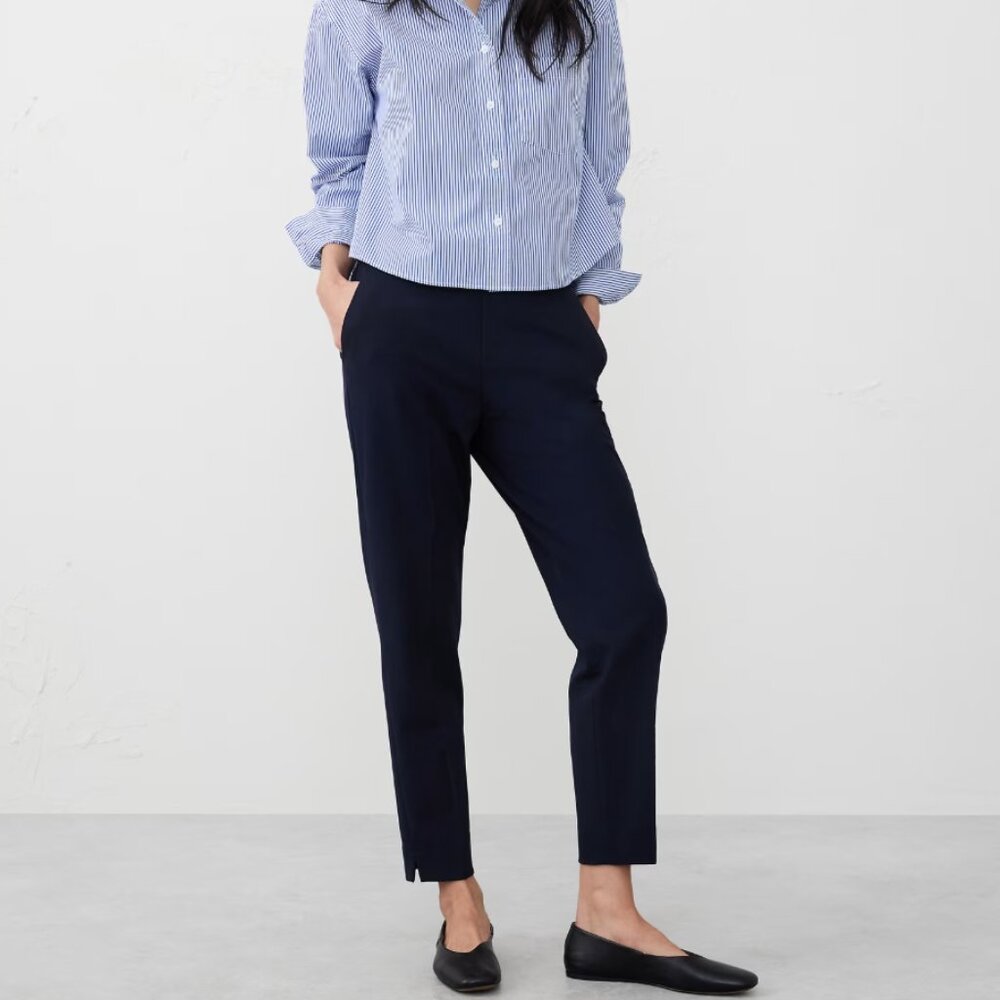 Banana Republic Factory Navy Blue Hayden Taper Pant, 6